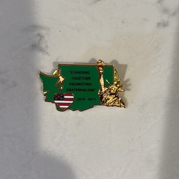 Standing Together Promoting Fraternalism 2010-2011 Washington State pin - Picture 2 of 3